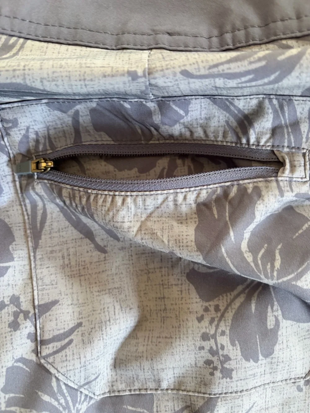 NWT Wave Zone Men’s Sz 40 Gray & Blue Floral Swim Trunks with Liner &  pockets!